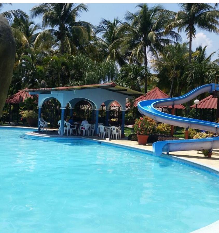 Hotel Santa Cruz Zapaca Exterior photo